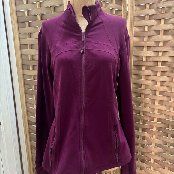 Lululemon Athletica - Picture 1 of 6